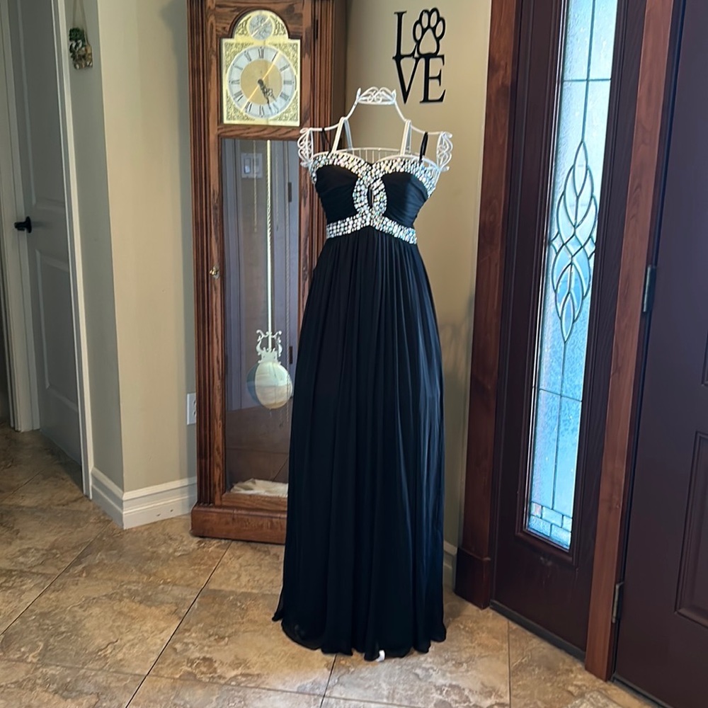 STUNNING BLACK & SILVER RHINESTONES